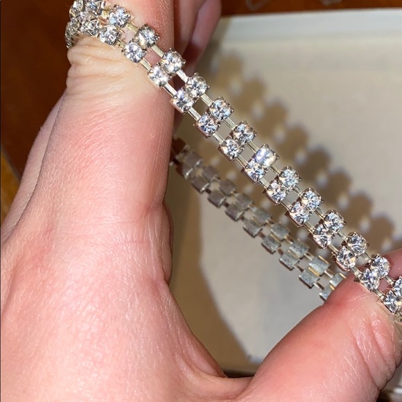 Stretchy Silver Diamond Bracelet - Picture 2 of 2